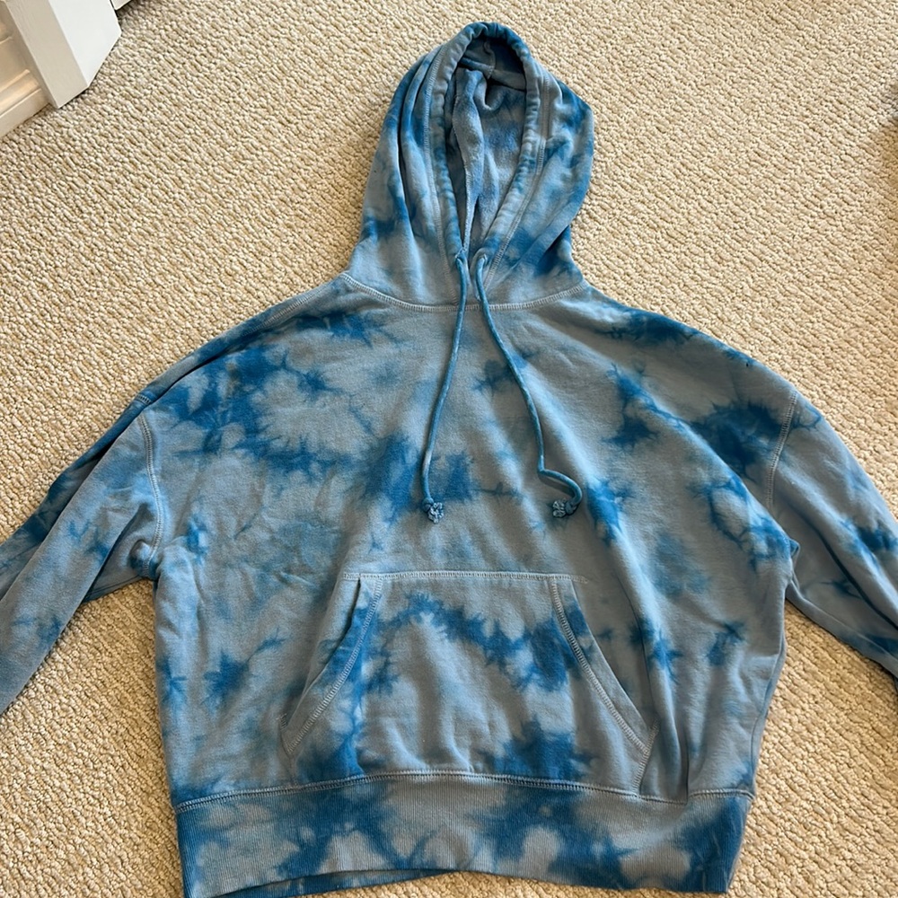 LA hearts tie dye hoodie